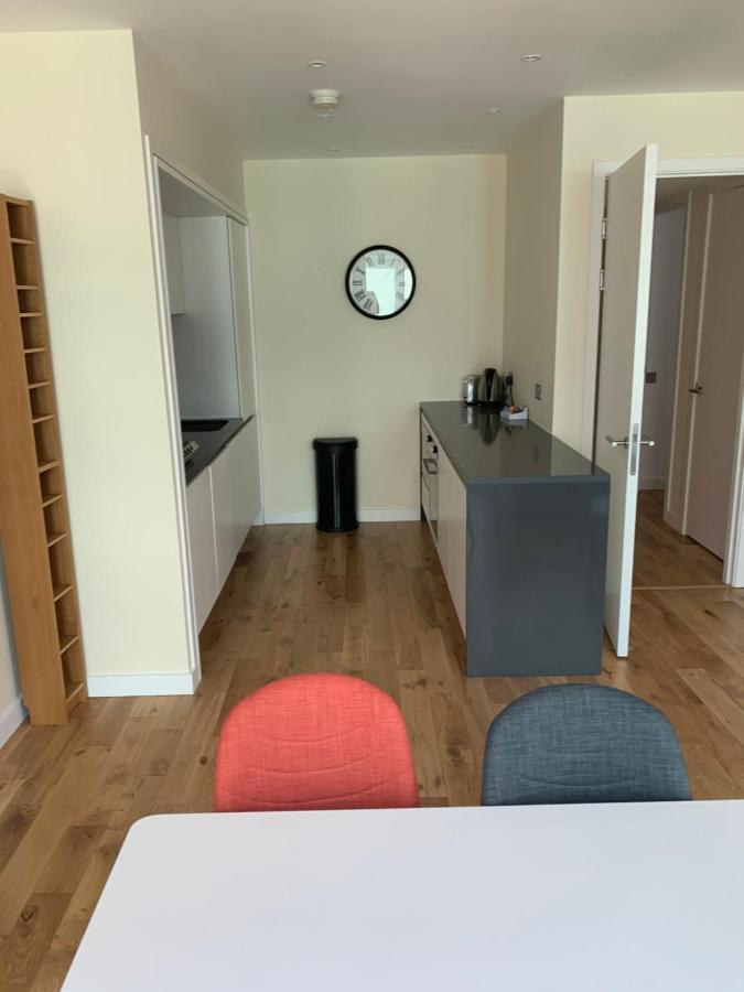 Quartermile 1 Bedroom Apartment - With Free Parking Included Edinburgh Bagian luar foto